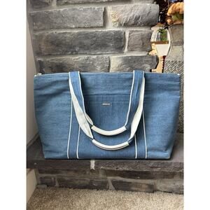 Draper James Chambray Savannah Large Duffle Bag blue white Coastal Resort Travel